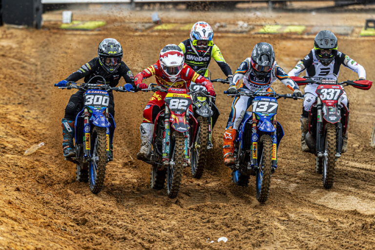 El equipo nacional de motocross debuta con buenas sensaciones en el MXGP de Almonte