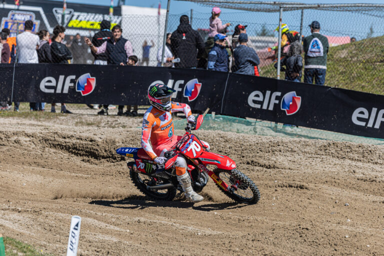 Rubén Fernández se lleva una caótica ELF SuperSprint MX en Malpartida