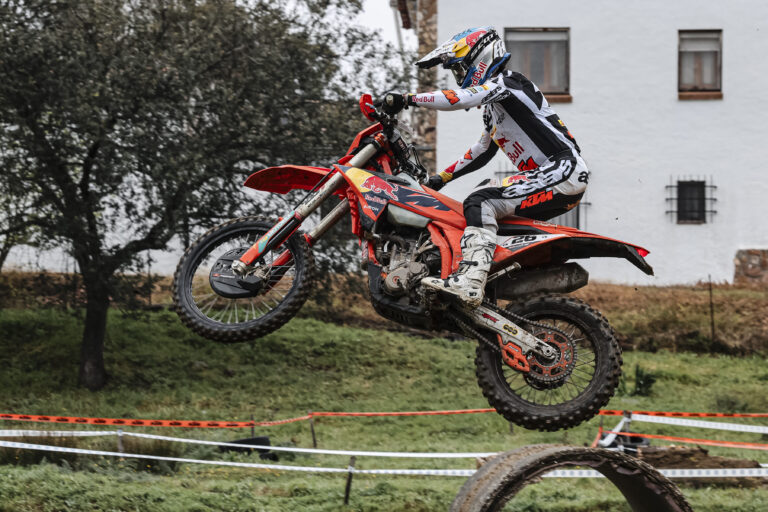 Josep García, imaparable en la cita de Enduro en Valdecaballeros
